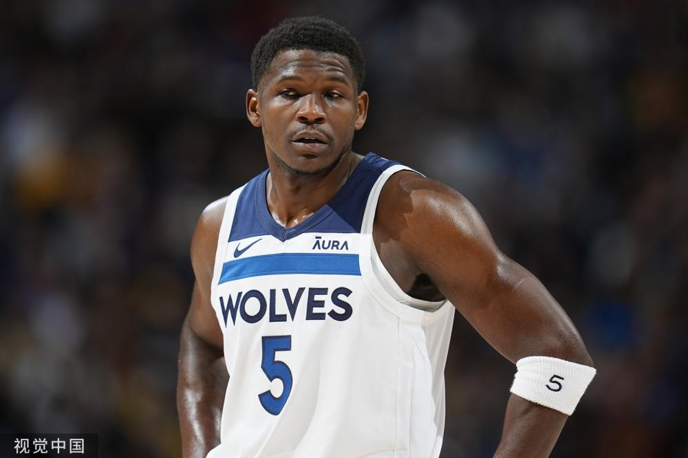 为年轻攻击 为年轻攻击